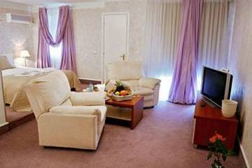 Monte-Nelly Hotel Bucureşti Ngoại thất bức ảnh
